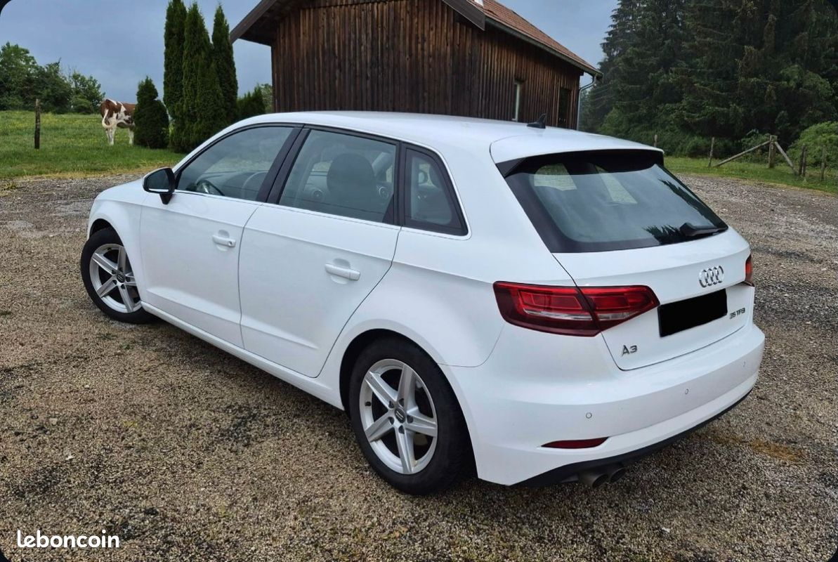 Audi A3 35 tfsi 150 Boite automatique (image 2)