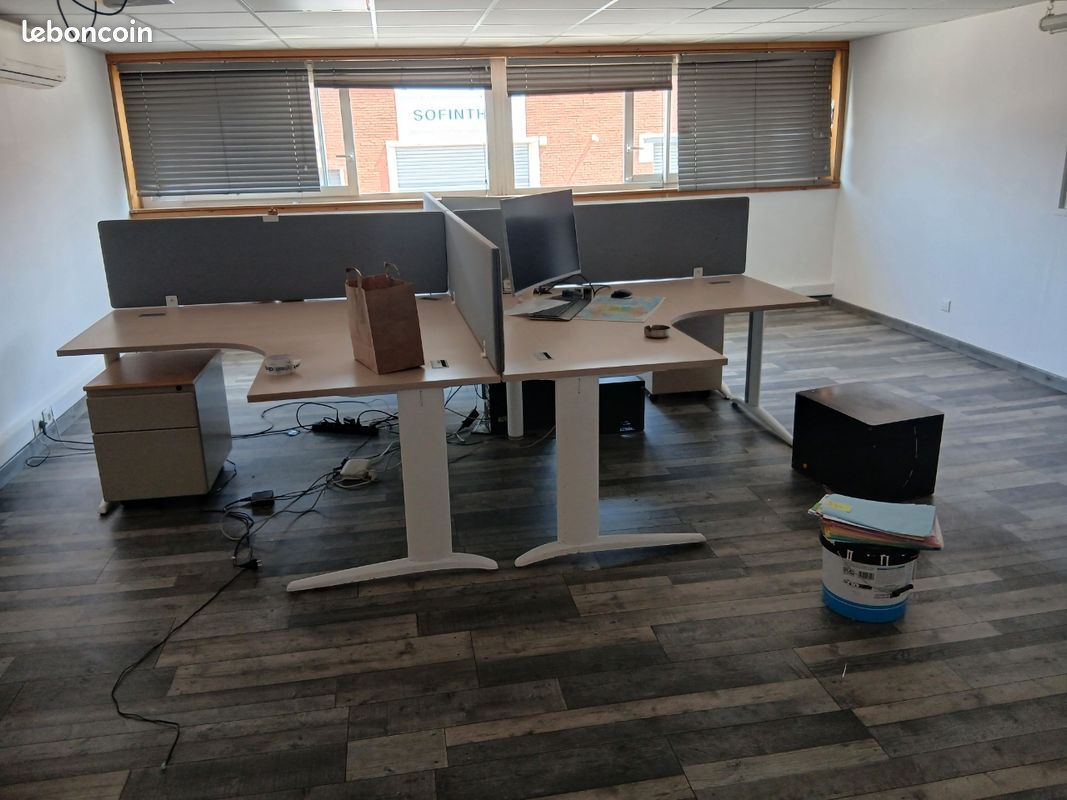 Bureau (image 2)