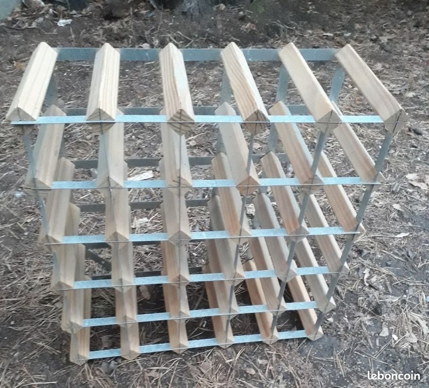 Casier à bouteilles 5x5 bois et métal (image 1)