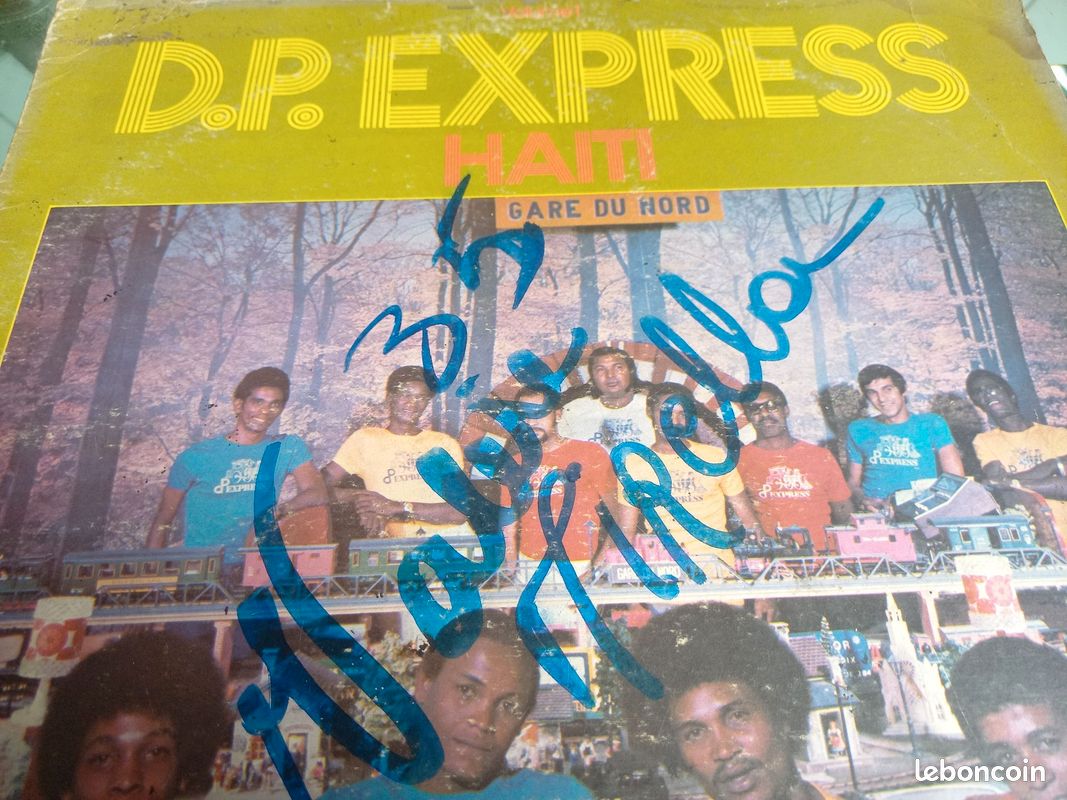 Loisir vend vinyl (image 19)