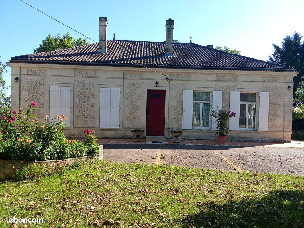 Maison 11 pièces 280 m² · à Fargues-Saint-Hilaire · 280 m² · 650 000 €