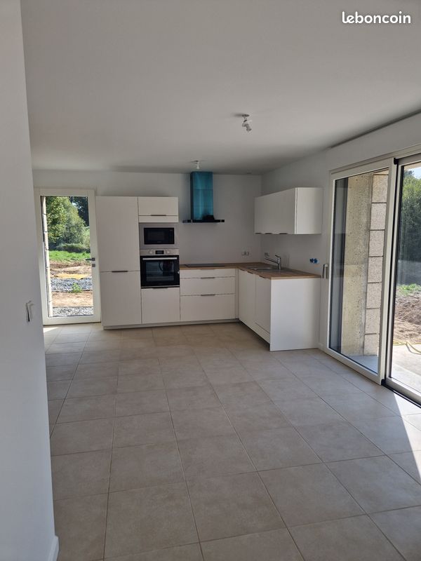 Maison 4 pièces 89 m² · à Sérent · 89 m² · 979 €/mois