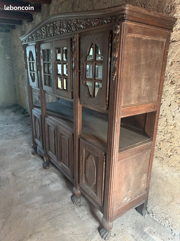 Grand buffet vaisselier ancien en bois massif sculpté (image 3)