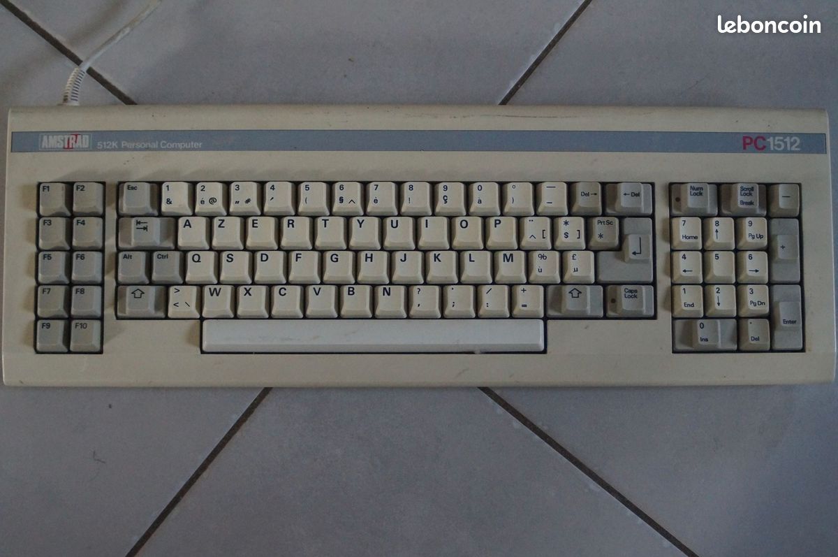 Lot Amstrad Vintage : Imprimante PCW8512, Clavier PC1512, Livre De Référence - Pour Pièces