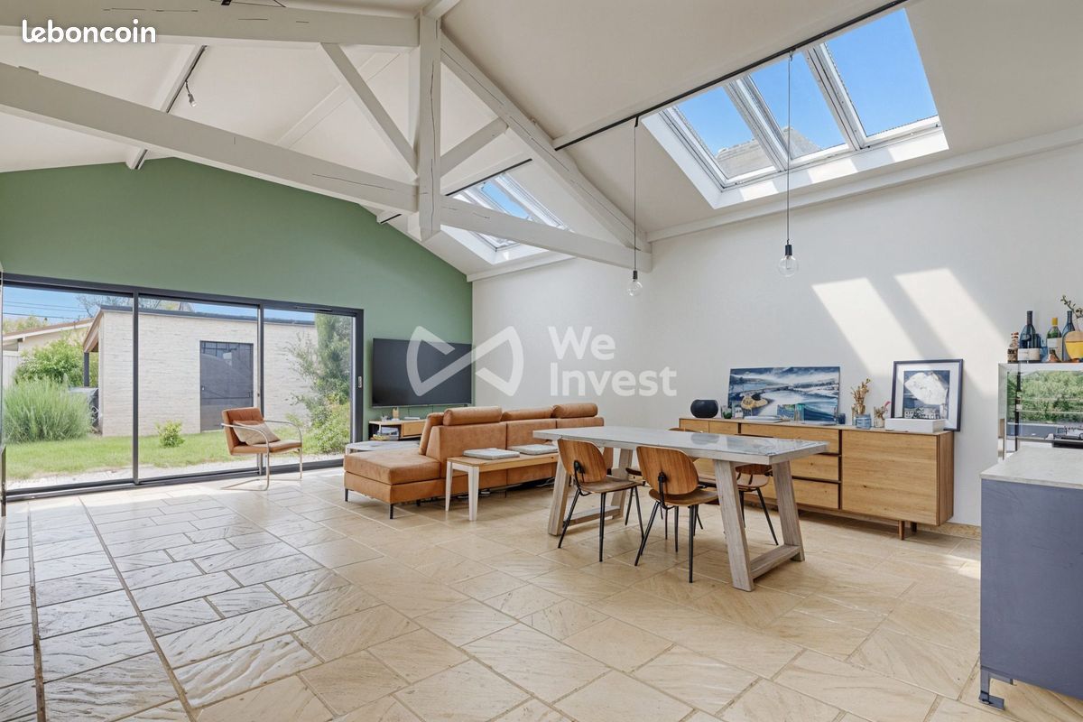 Maison 5 pièces 182 m² · à Décines-Charpieu · 182 m² · 695 000 €
