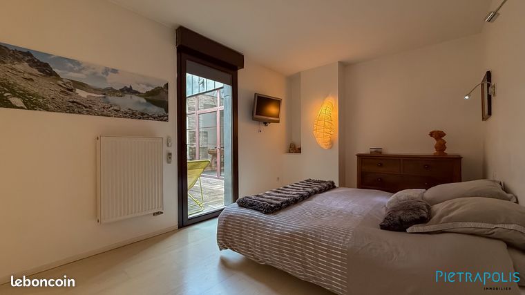 Maison 7 pièces 295 m² — 12
