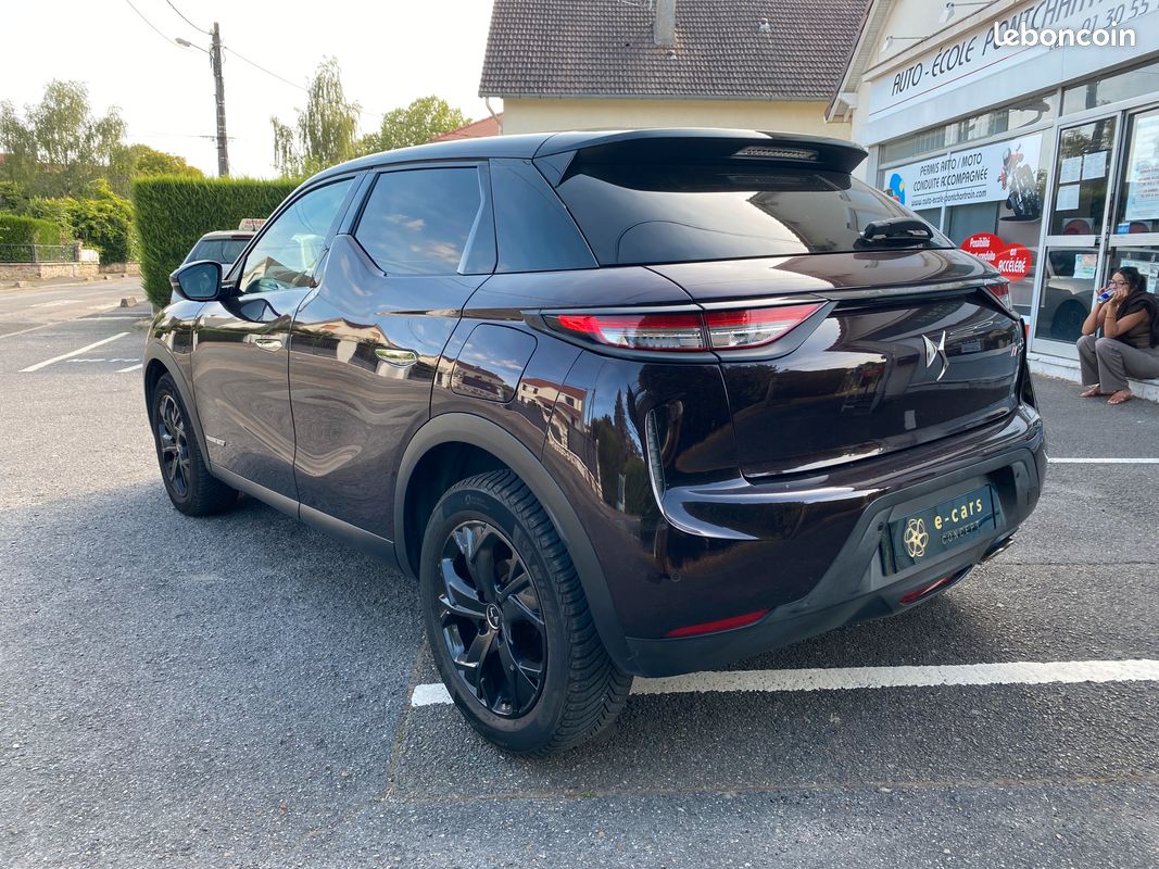 DS DS3 Crossback Performance Line 1.2 THP Puretech EAT8 131 cv Boîte auto (image 3)