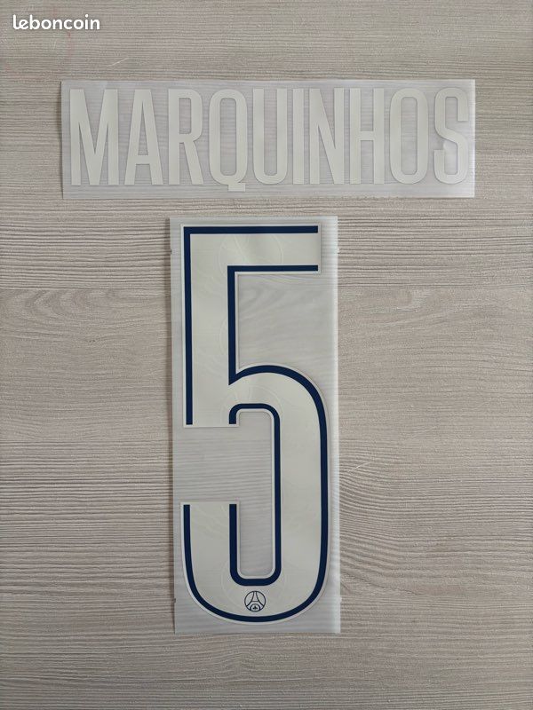 Flocage PSG Dembélé Marquinhos Patch Flocage Officiel PSG 2025-2026 – Dembélé, Mbappé, Marquinhos – Neuf Sans Emballage Maillot Grenoble