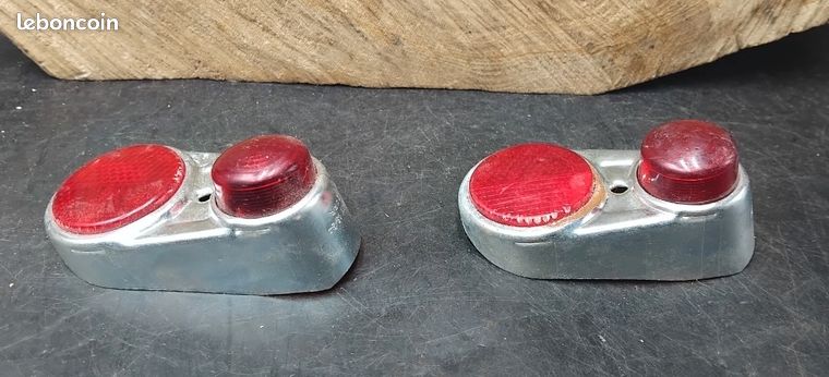 Cabochons de feux arrière SIMCA 1000 série 1 à vendre