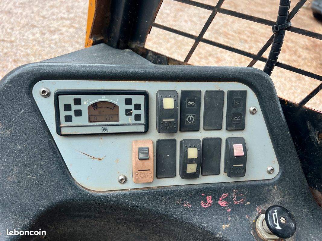 Chargeur JCB 80/1269 (image 4)