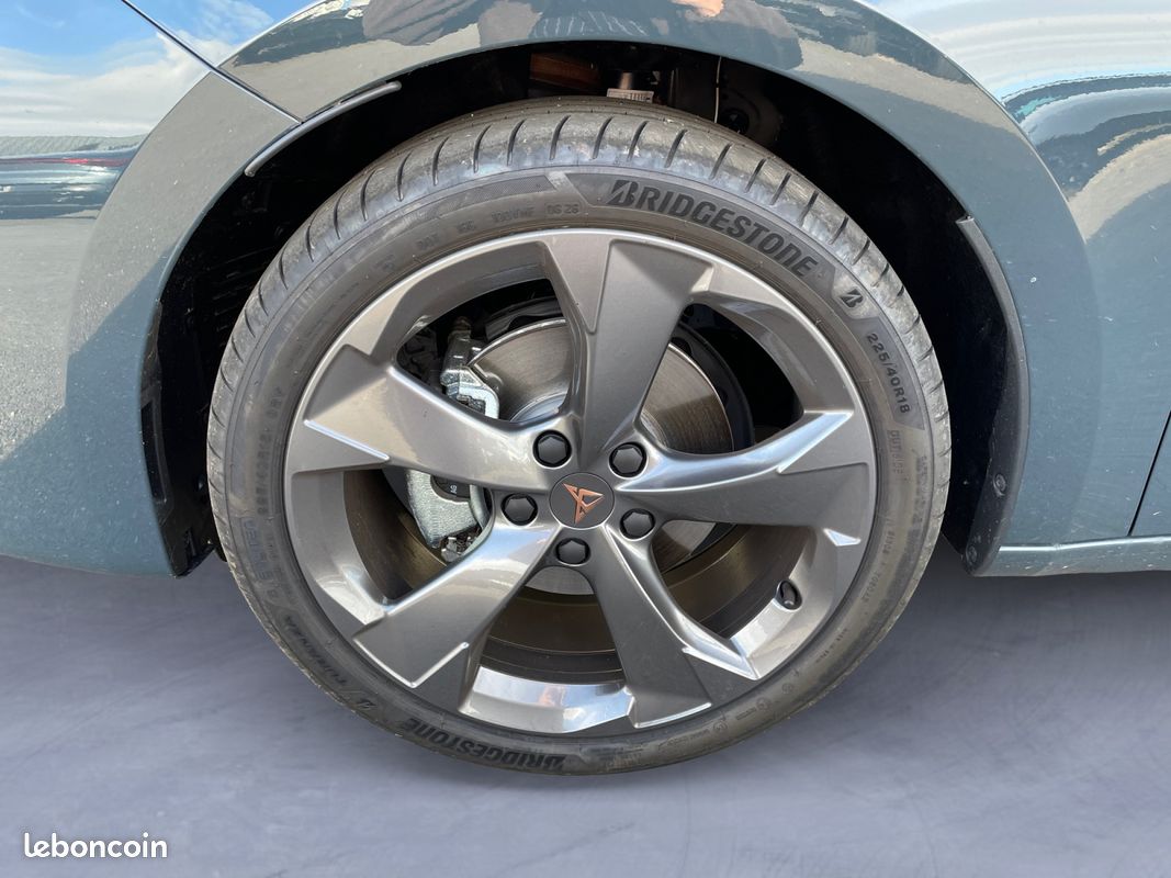 CUPRA Leon 1.5 eTSI Hybrid 150 ch DSG7 V (image 9)