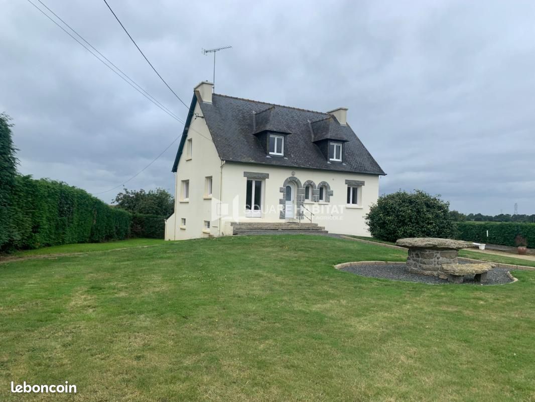 Maison 3 pièces 86 m² · à Bréhand · 86 m² · 700 €/mois