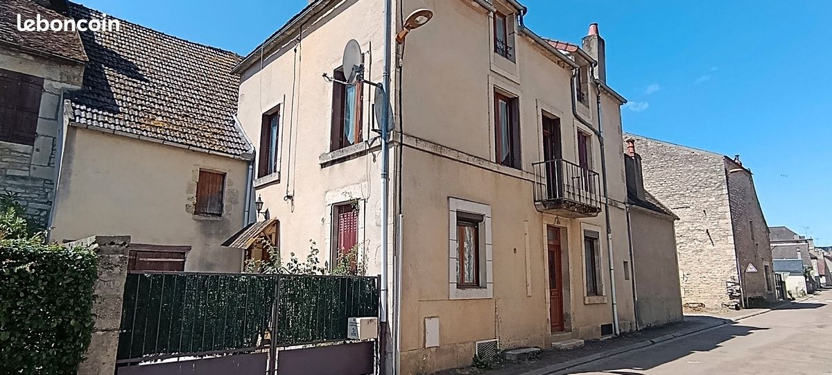 Maison 6 pièces 120 m² · à Dornecy · 120 m² · 55 000 €