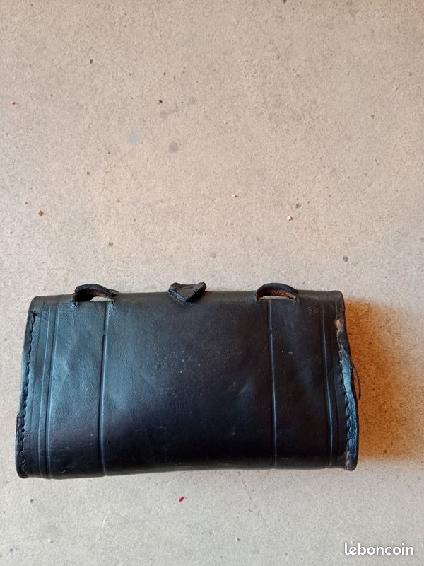 TROUSSE À OUTILS cuir motobecane mobylette cyclomoteur 41123 EUR 6,00