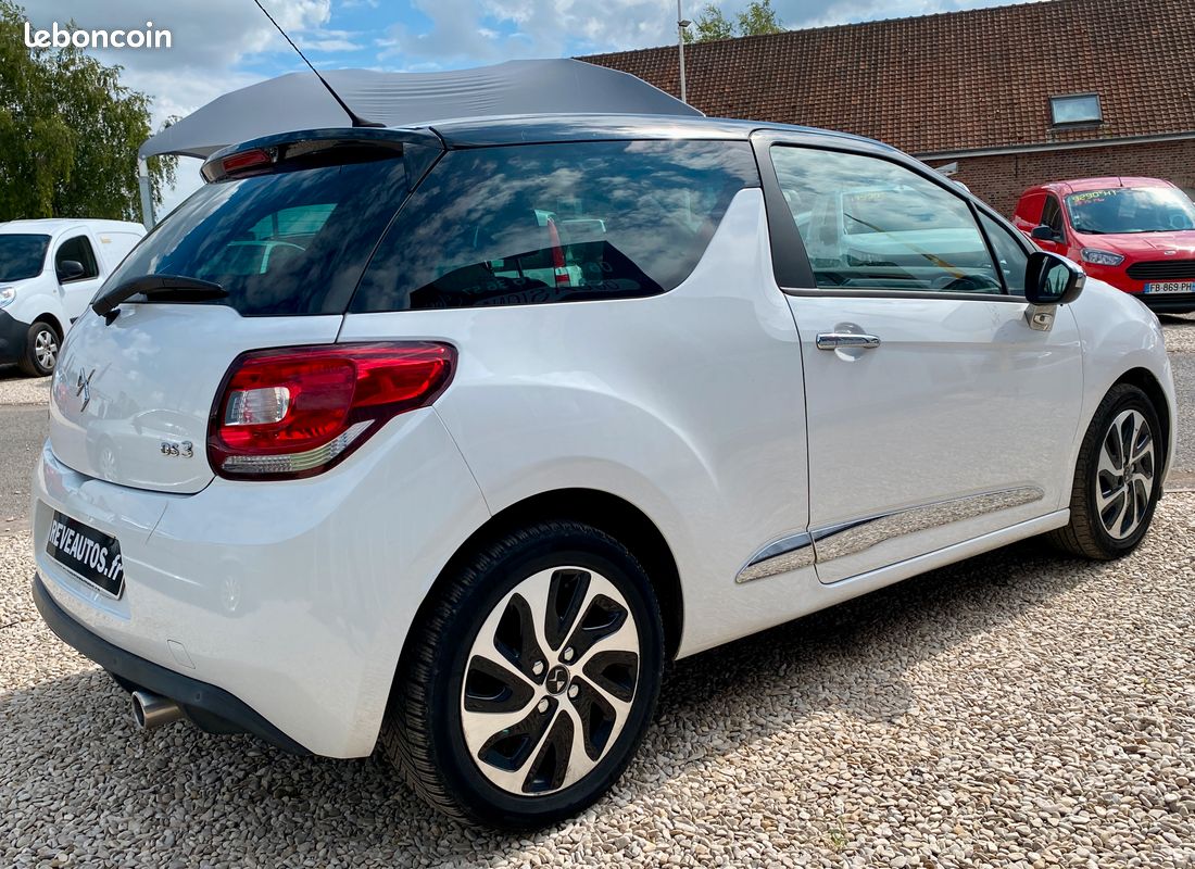 DS3 1.6 BLUEHDI 100 CH FINITION EXECUTIVE 02/2016 132442 KM 9990e DISTRIBUTION NEUVE GARANTIE 6 MOIS TOTALE REPRISE POSSIBLE (image 3)