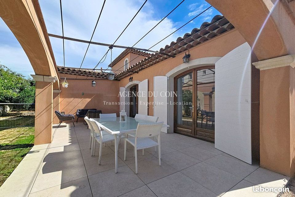 Maison 5 pièces 130 m² · à Le Muy · 130 m² · 415 000 €