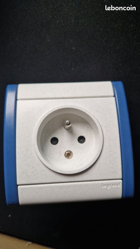 92445 legrand sagane bouton poussoir silex complet bleu Neuf 84004