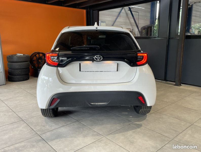 Toyota YARIS 70 VVT-I DESIGN 5P MY21 (image 6)