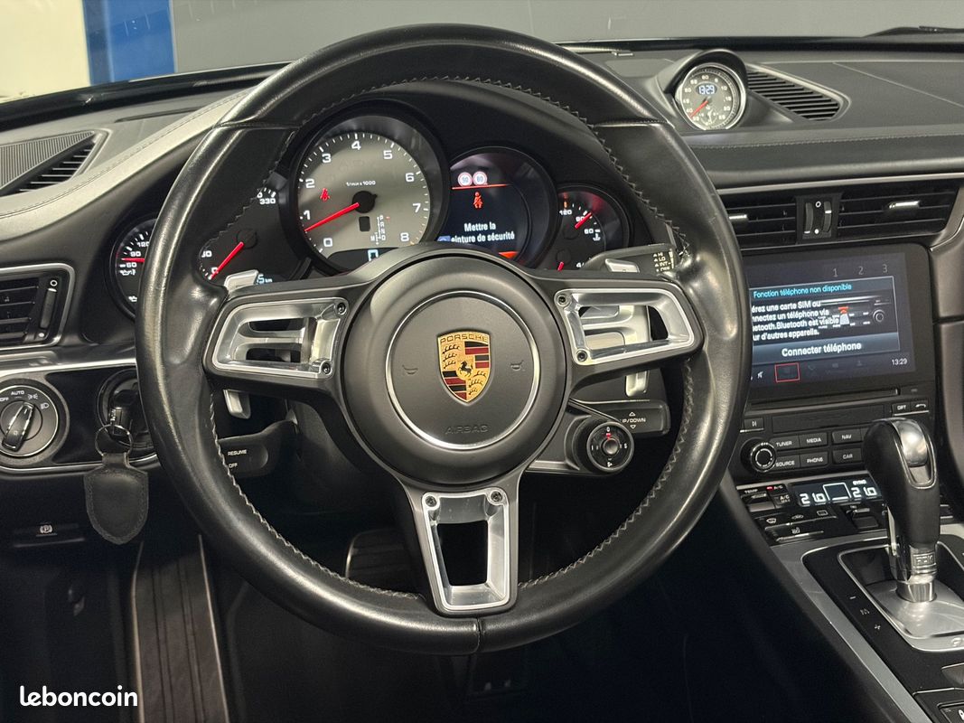 Porsche 911 Carrera S Cabriolet PDK (image 20)