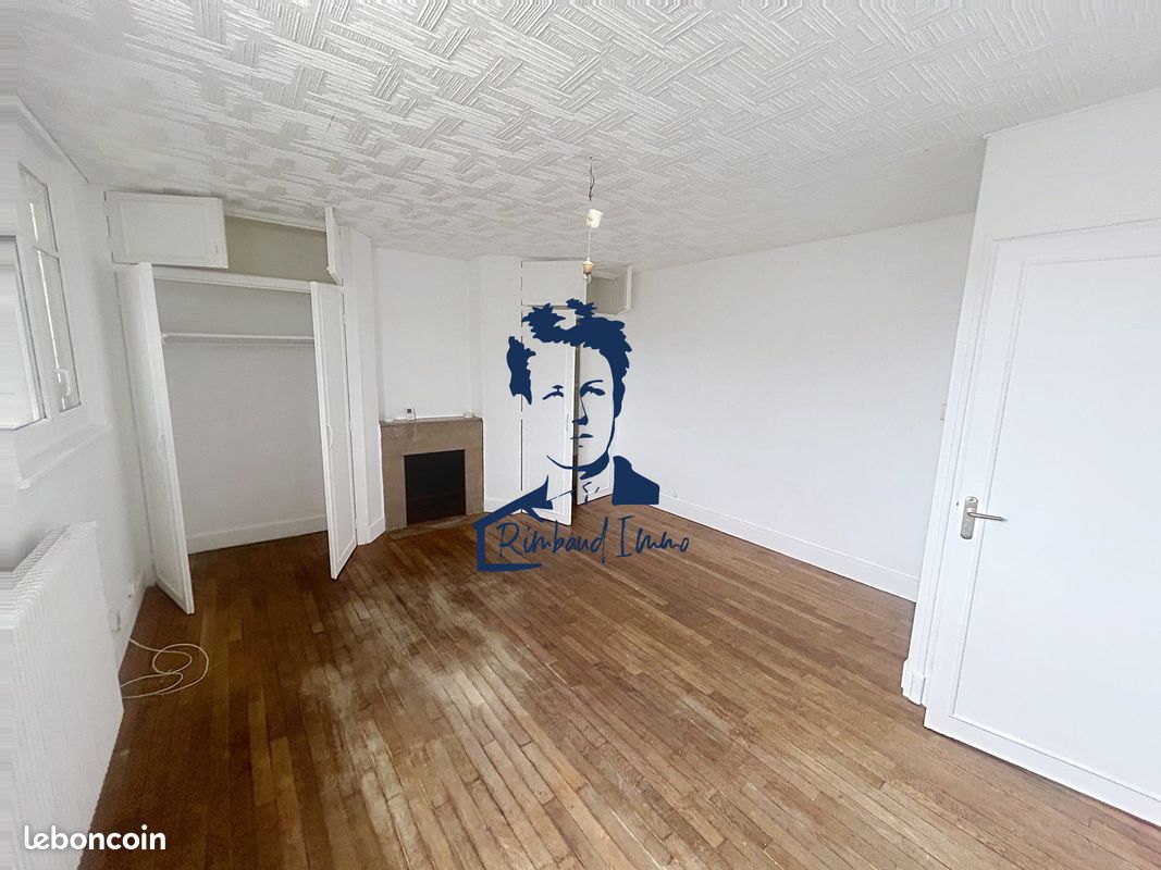 Appartement 3 pièces 64 m² · à Charleville-Mézières · 64 m² · 80 000 €