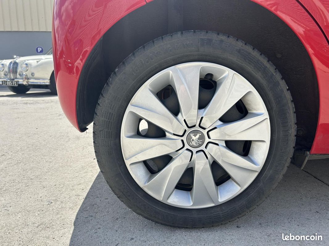 PEUGEOT 108 1.0 VTi - 72 Style - Garantie 12 mois (image 22)