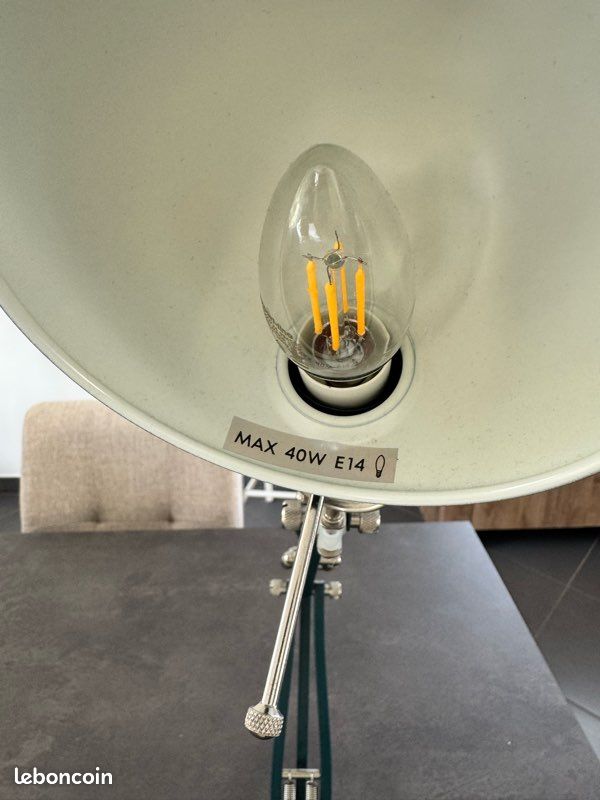 Lampe De Bureau Articulée Style Industriel – Design Loft – Occasion