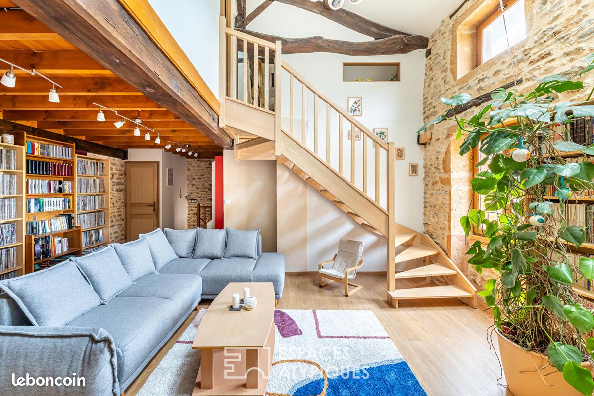 Maison 6 pièces 157 m² · à Val d'Oingt · 157 m² · 399 000 €