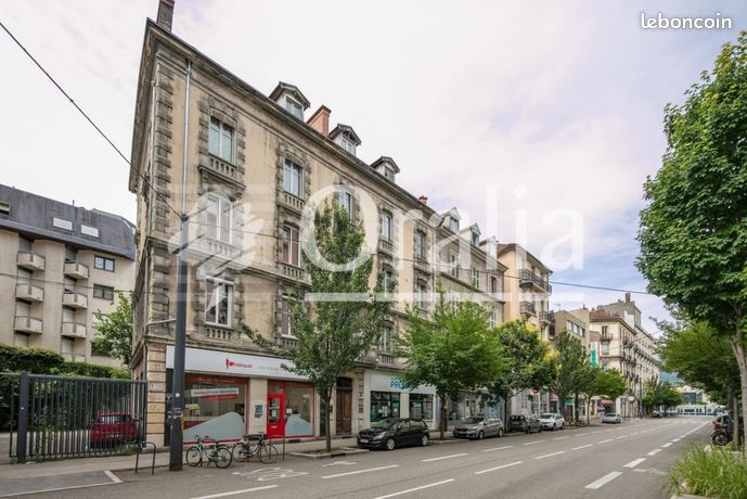 Studio 1 pièce 12 m² — 10