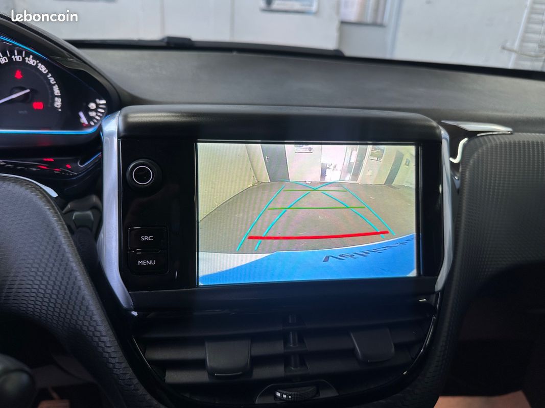 Peugeot 2008 1,5 BLUE HDI 100 CH Allure Carplay (image 18)
