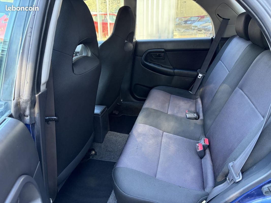 SUBARU IMPREZA WRX break / 155000km / embrayage neuf / frein STI / suivis d?entretien complet avec factu (image 18)