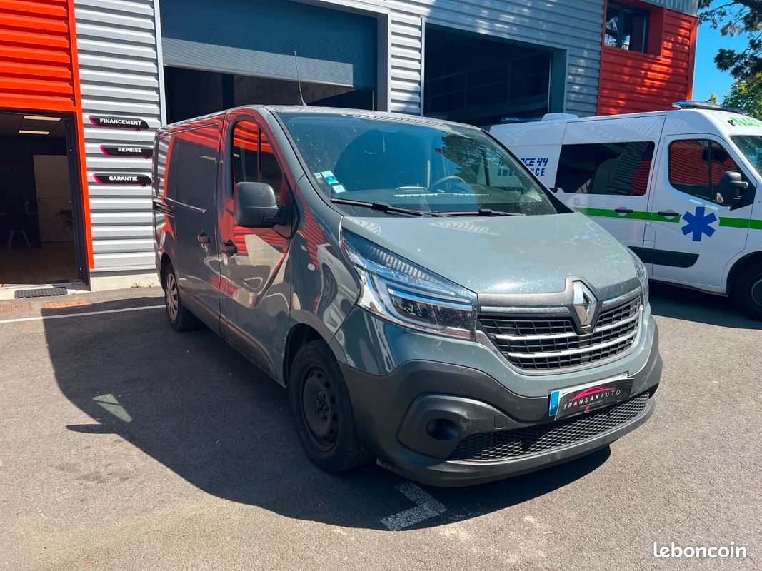 Renault trafic fourgon frigo l1h1 1000 kg 2.0l dci 120ch confort (image 1)