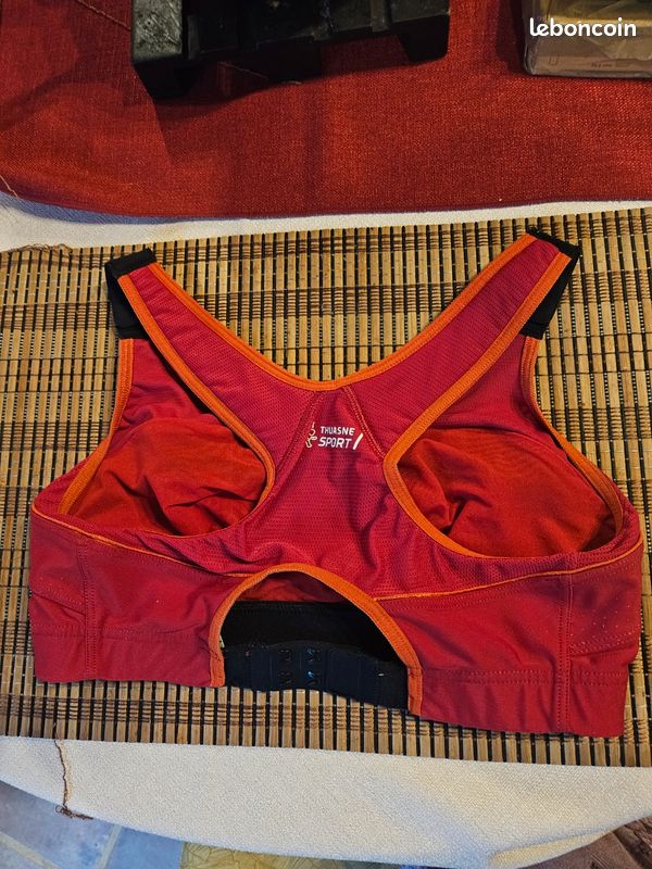 Brassière de sport rouge thuasne 90 C Sport Plein air