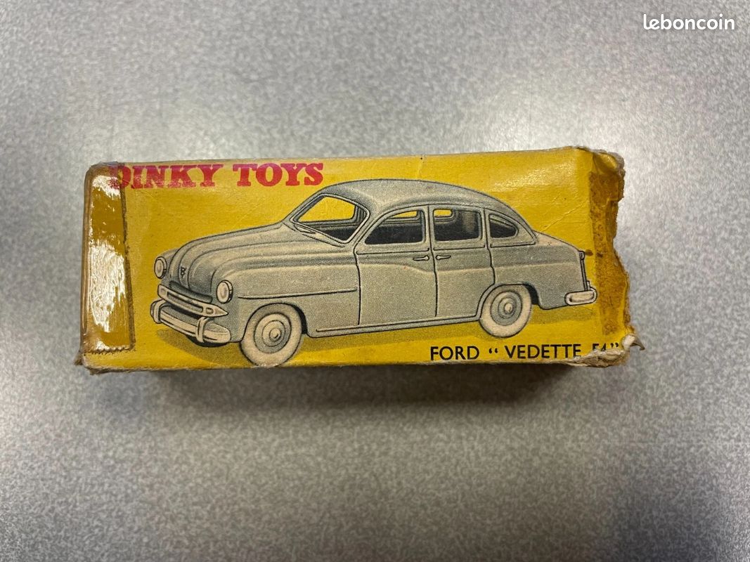 Dinky toys France - Ford vedette creme - état d'usage, Vente aux Dinky toys France - Ford vedette creme - état d'usage, Vente aux