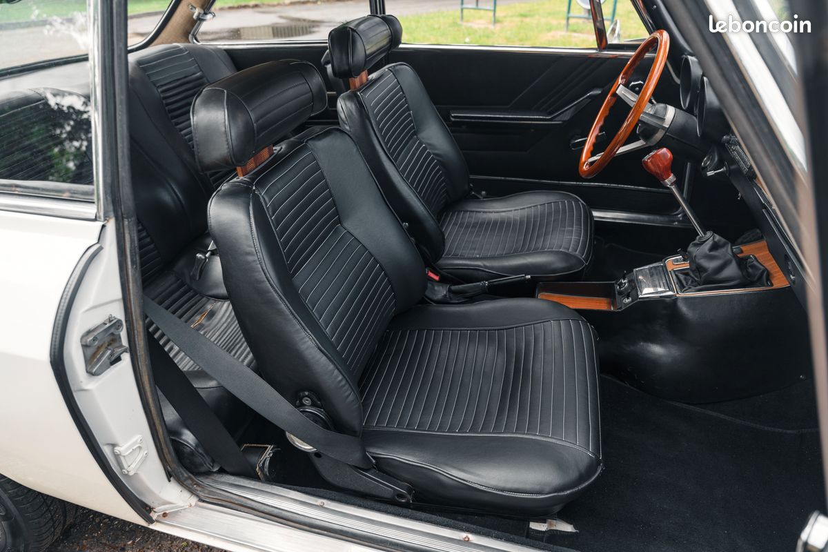 Alfa Romeo Giulia GT 2000 Veloce Bertone (GTV) (image 3)