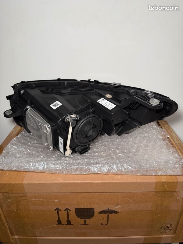 Phare Droit Complet Mercedes W257 CLS High Performance (image 2)