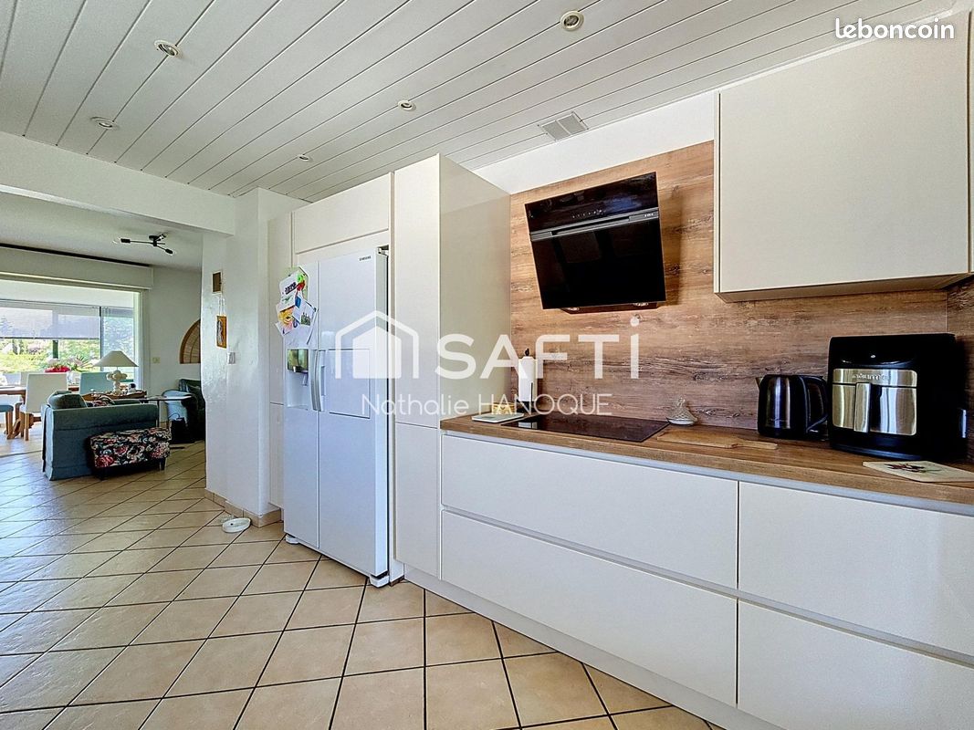Maison 8 pièces 137 m² · à Ézy-sur-Eure · 137 m² · 299 000 €