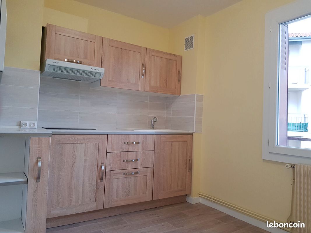 Appartement 2 pièces 52 m² · à Clermont-Ferrand · 52 m² · 530 €