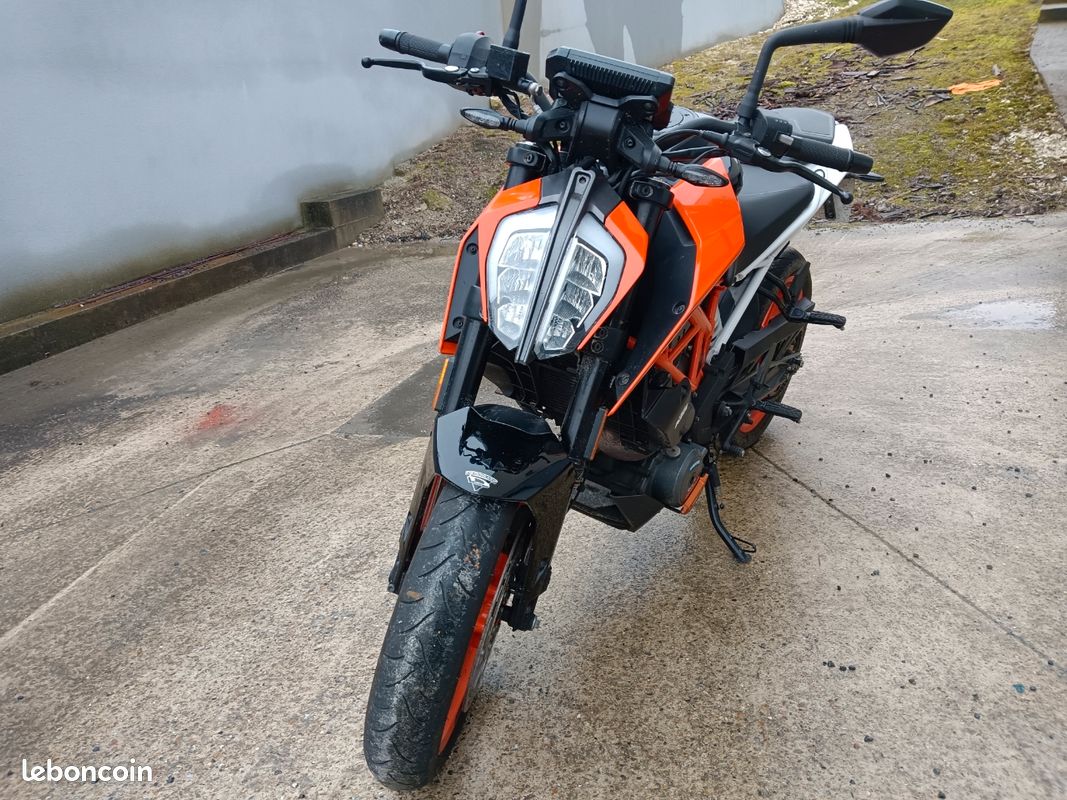 KTM 390 duke (image 2)