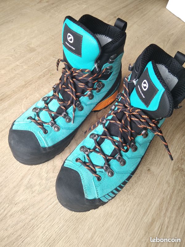 Chaussures D'alpinisme SCARPA - Pointure 40 - Fabriquées En Italie