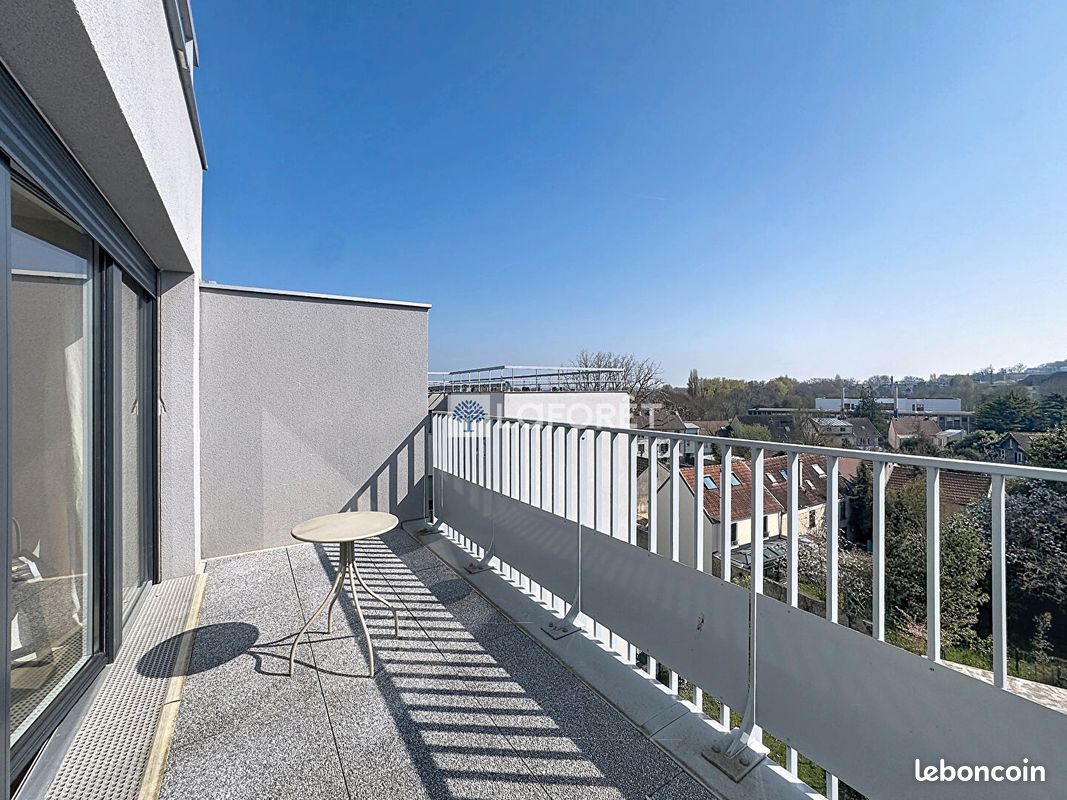Appartement 4 pièces 78 m² · à Saint-Cyr-l'École · 78 m² · 379 000 €