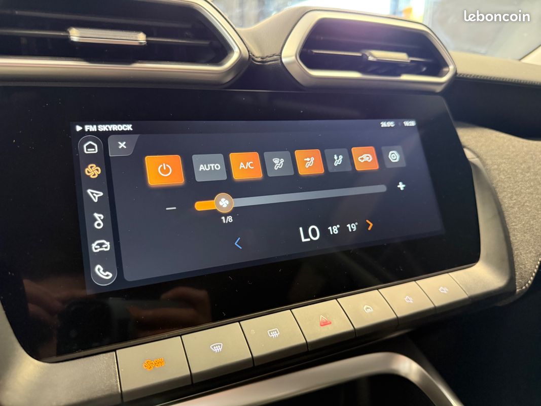 MG ZS 1.5 HYBRID+ 197Ch LUXURY 1.83KWH COMFORT - APPLE CARPLAY - GARANTIE 7 ANS (image 27)