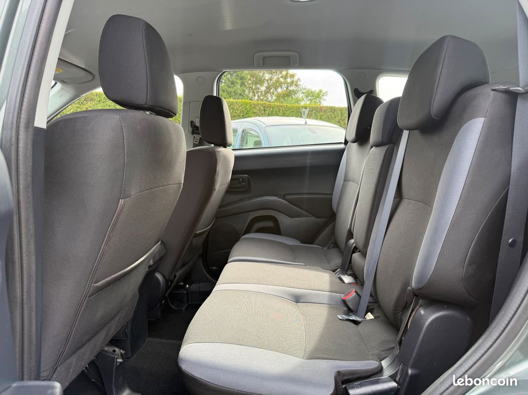 Citroen C-Crosser / 2.2 HDi 156Ch / 4X4 / 5 Places / Clim / Très Propre / 148 407Kms /Carnet D'entretien Complet CITROEN (image 11)