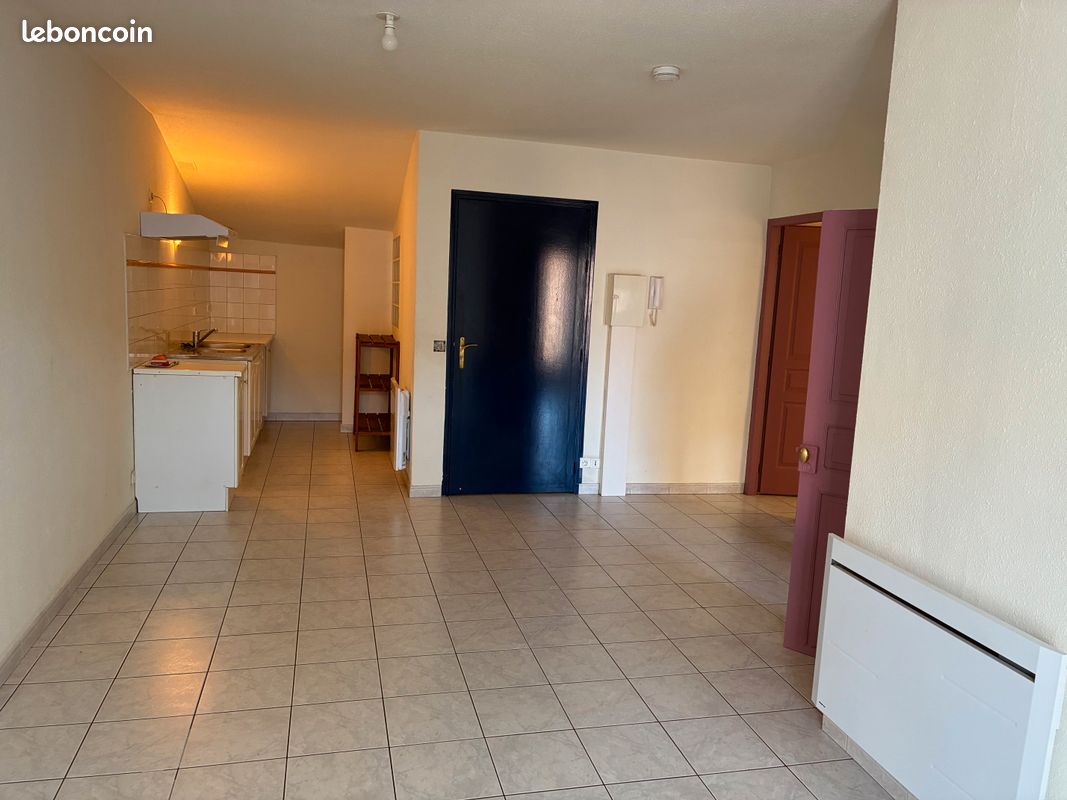 Appartement 2 pièces 45 m² · à Lézignan-Corbières · 45,5 m² · 480 €/mois