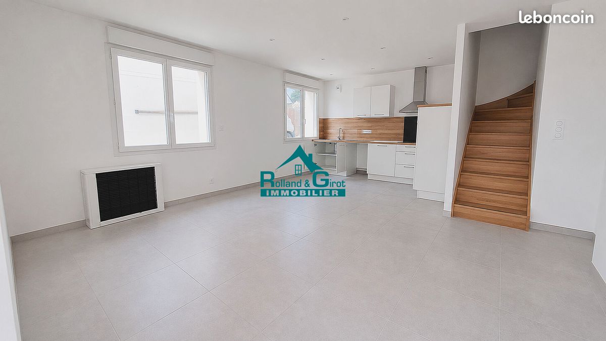 Maison 5 pièces 96 m² · à Dourdain · 96 m² · 985 €/mois