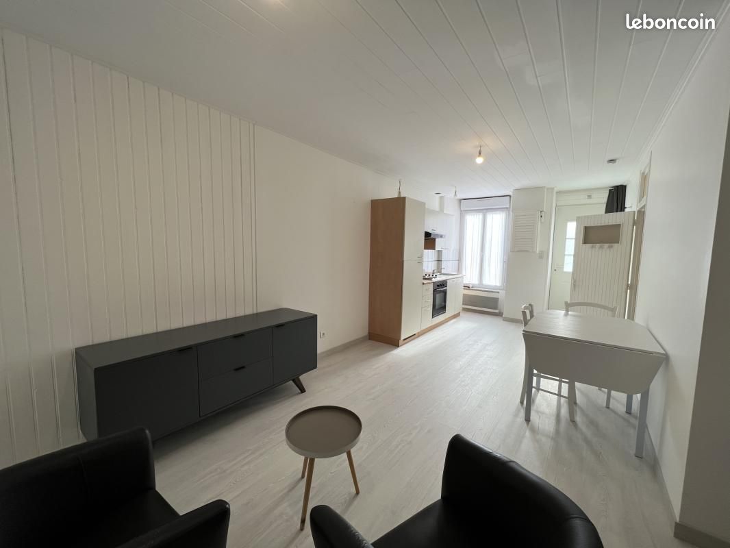 Appartement 1 pièce 30 m² · à Saint-Laurent-sur-Sèvre · 30 m² · 420 €/mois
