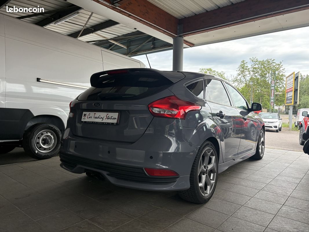 Ford FOCUS 2.0 ECOBOOST 250CH STOP&START ST (image 4)