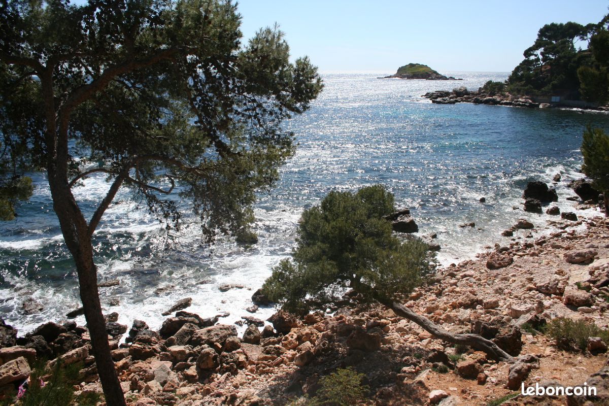 Studio bord de mer dans parc avec piscines (image 2)