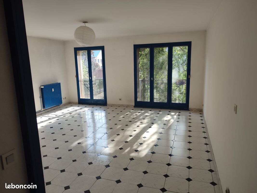 Appartement 3 pièces 70 m² · à Lille · 70 m² · 925 €