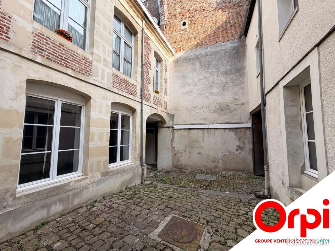 Appartement 2 pièces 57 m² · à Laon · 57 m² · 700 €
