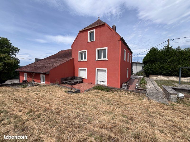 Maison 8 pièces 120 m² · à Hottviller · 120 m² · 180 000 €